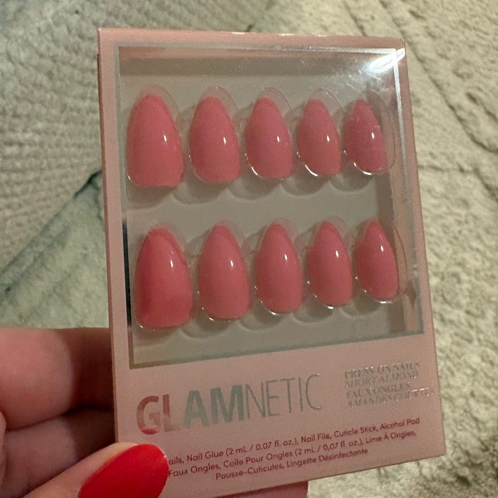 Glamnetic Flamingo Pink short almond Press-On Nails